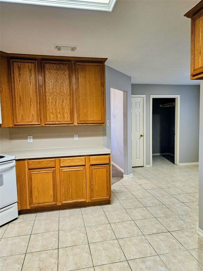 property at 2419 Floral Ridge Dr