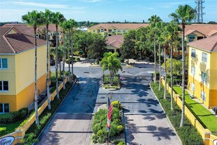 10764 70th Ave, Unit 2207 in Seminole, FL - Building Photo