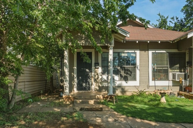 property at 735 Victoria St