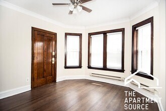 3819.5 N Greenview Ave in Chicago, IL - Building Photo - Building Photo