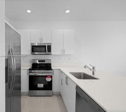 701 SE 14th Ct in Homestead, FL - Foto de edificio - Building Photo