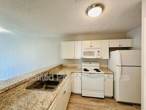 213 Sunn Aire Ct in Wilmington, NC - Building Photo - Building Photo