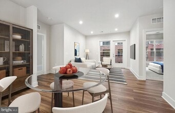 104 Saint Ives Pl, Unit 109 in Oxon Hill, MD - Building Photo - Building Photo