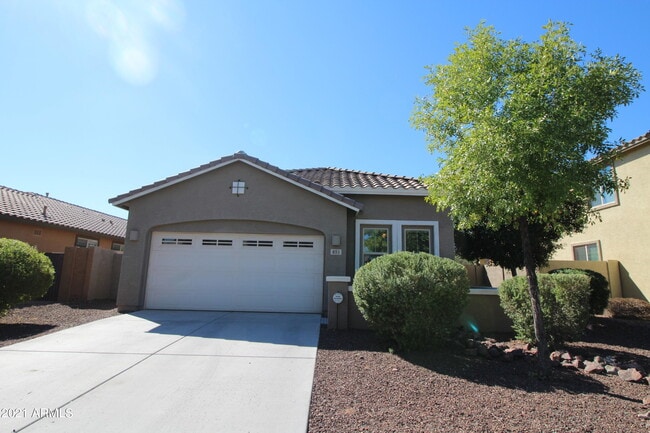 851 E Aberdeen Dr