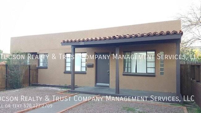 property at 3252 E Bellevue St