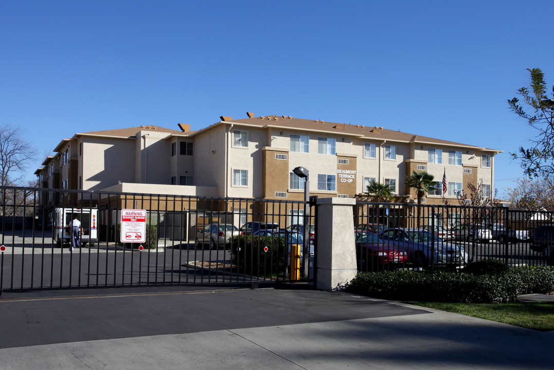 Beaumont Terrace Co-op in Beaumont, CA - Building Photo