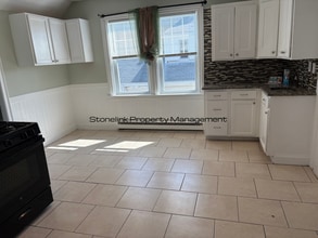 154-156 Harrison St in Pawtucket, RI - Foto de edificio - Building Photo