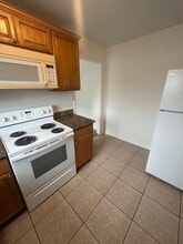 1502 Sierra Ln in Stockton, CA - Building Photo - Building Photo