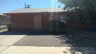 1840 Rentfrow Ave in Las Cruces, NM - Building Photo