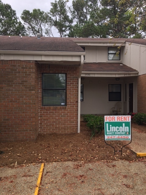property at 2726 Tyndall Dr