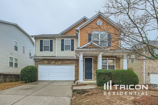 property at 383 Roseglen Dr NW