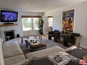 19917 Stagg St in Los Angeles, CA - Building Photo - Building Photo