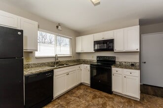 1450 Night Dr in Florissant, MO - Building Photo - Building Photo