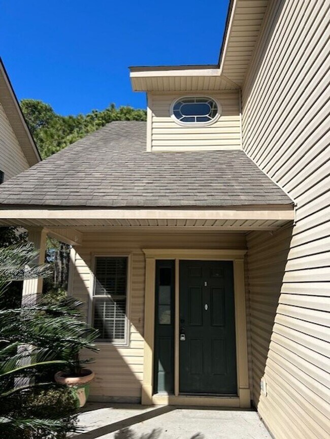 268 Ceasar Pl in Hilton Head Island, SC - Building Photo - Building Photo