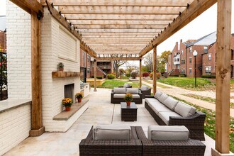 Elevate at NuLu Apartment Homes in Louisville, KY - Building Photo - Building Photo