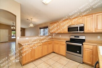 865 E Impreria St in San Tan Valley, AZ - Foto de edificio - Building Photo