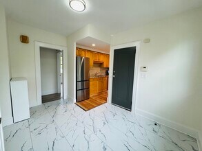 52 Howard Ave in New Haven, CT - Building Photo - Building Photo