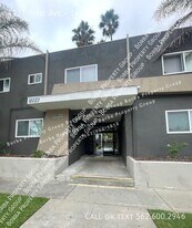 4131 Pixie Ave in Lakewood, CA - Building Photo