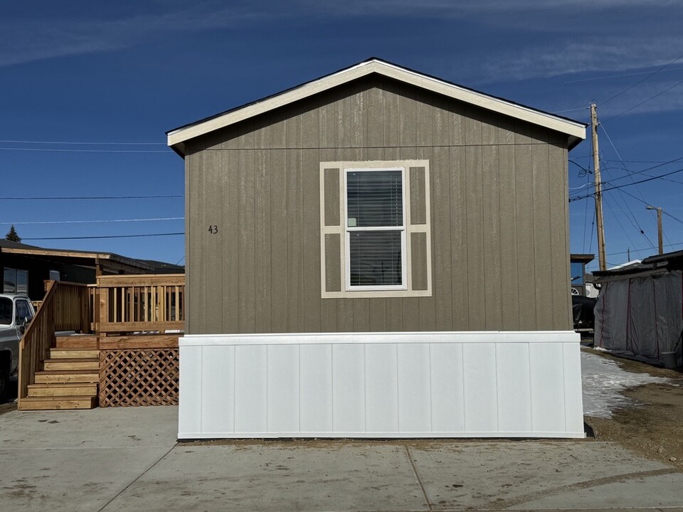 150 Highway 300 in Leadville, CO - Foto de edificio