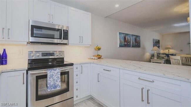 4531 Bay Beach Ln in Fort Myers Beach, FL - Building Photo - Building Photo