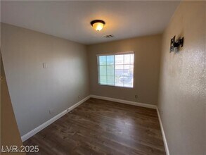 1154 Warm Sun Ct in Las Vegas, NV - Building Photo - Building Photo