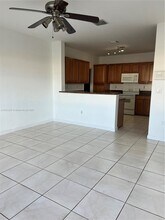 11541 NW 68th Terrace in Doral, FL - Building Photo - Building Photo