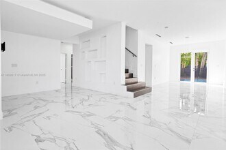 14532 SW 13th Terrace in Miami, FL - Building Photo - Building Photo