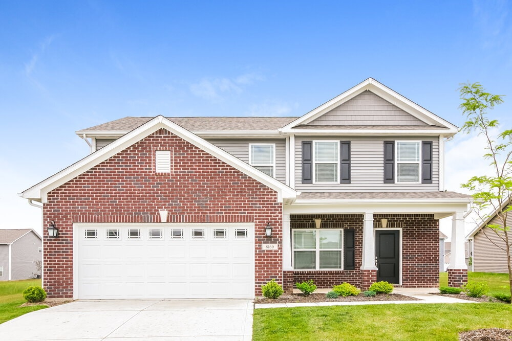 8169 Bluesage Wy in Avon, IN - Building Photo