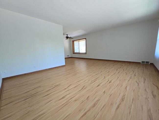 1301 N Harlem Ave in Oak Park, IL - Building Photo - Building Photo