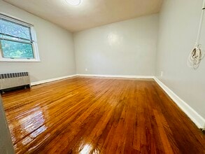 68 Elmwood Ave, Unit B in East Orange, NJ - Building Photo - Building Photo