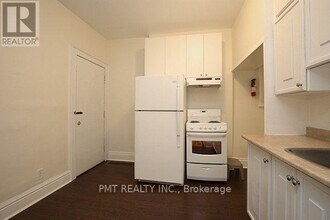 7 Harvard Ave in Toronto, ON - Building Photo - Building Photo