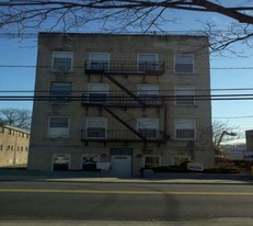 17 Teaneck Rd Apartments