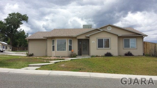 243 Kip Ln in Grand Junction, CO - Building Photo