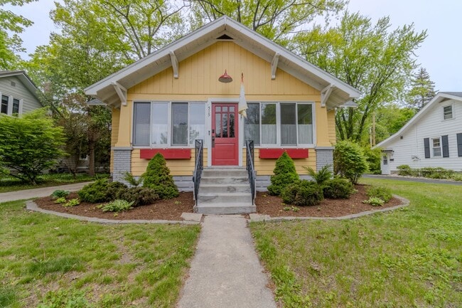 property at 515 N St Joseph St