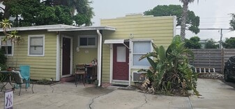 321 Ohio Pl in Sarasota, FL - Building Photo