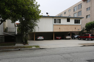 The Glen Cedar Manor in Glendale, CA - Building Photo - Building Photo