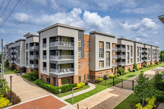 Lofts at Mercer Landing II in Macon, GA - Building Photo - Primary Photo