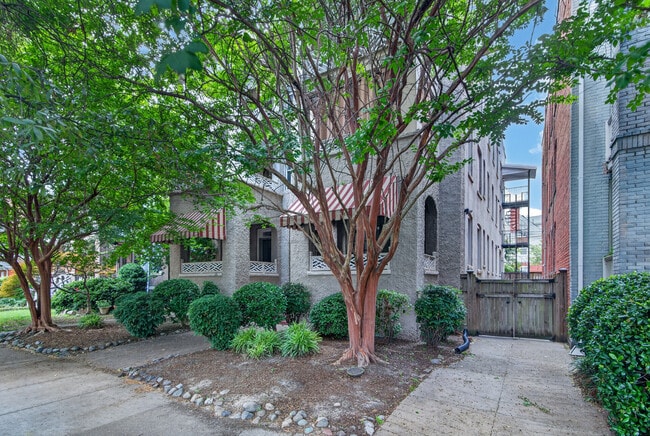 property at 1315 Colonial Ave