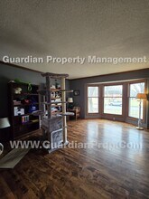 3454 Hampshire Ave N in Minneapolis, MN - Building Photo - Building Photo