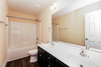 206 Sassafras Rd in Mooresville, NC - Building Photo - Building Photo