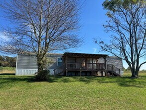 15078 S Hwy 11 in Fair Play, SC - Building Photo - Building Photo