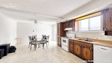 2443 Page Rd in Ottawa, ON - Building Photo - Building Photo