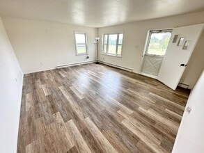 225 Zions View Rd in Manchester, PA - Building Photo - Building Photo