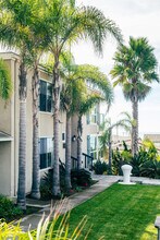 1574 Lorraine Dr in Encinitas, CA - Building Photo - Building Photo