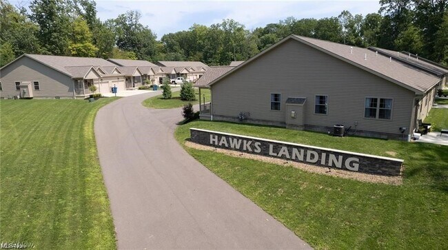 36 Hawks Lndg in Cortland, OH - Building Photo - Building Photo