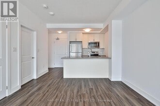 460 Dundas St E in Hamilton, ON - Building Photo - Building Photo