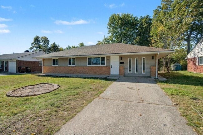 property at 83 Brookhaven Dr