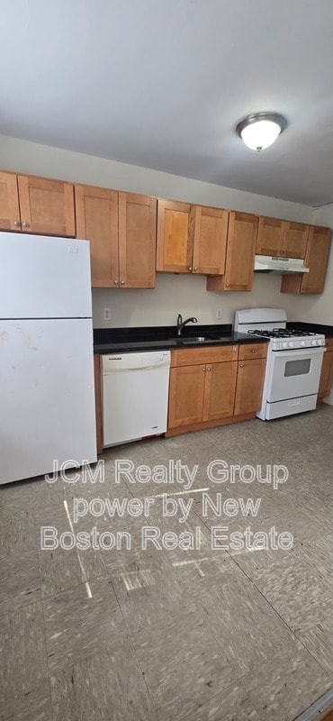 property at 9 Victory Rd