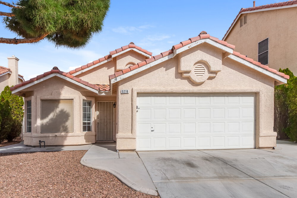 5216 Backwoodsman Ave in Las Vegas, NV - Building Photo
