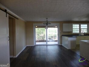 511 Collins Ave in Centerville, GA - Building Photo - Building Photo